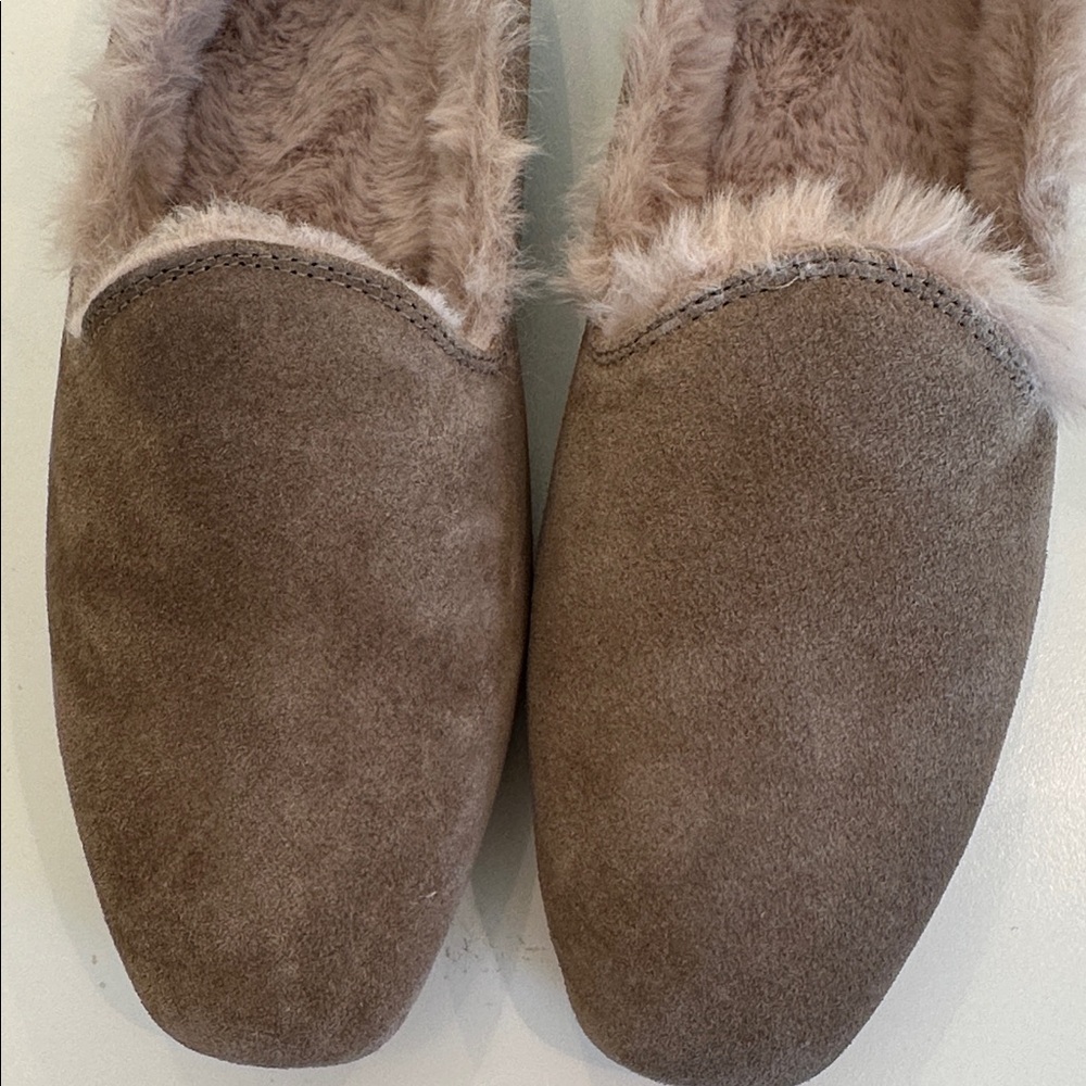 New Aquatalia Taupe Soft Suede , Romie Faux Fur Lined Loafers. Size 6. - Picture 3 of 8